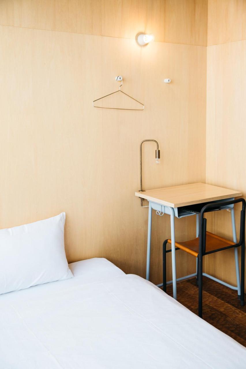 Iwashi Building Hostel Akune Екстер'єр фото